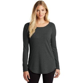 تي شيرت نسائي بأكمام طويلة من District ® Perfect Tri ®. DT132L in Kuwait