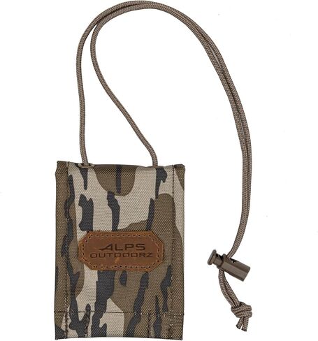 Alps Outdoorz Diaphragm Call Lanyard ، يناسب 8 مكالمات من القصب للصيد ، طول قابل للتعديل in Kuwait