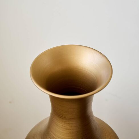 Decorative Metal Floor Vases, White and Gold, Art Deco Pattern, 3-Piece Set, Cylindrical Shape in Saudi Arabia
