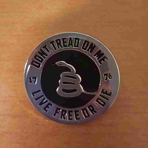 Dont tread on me, live free or die Enamel Pin metal badge brooch for backpack,Revolutionary War 1776 Rattlesnake in Saudi Arabia