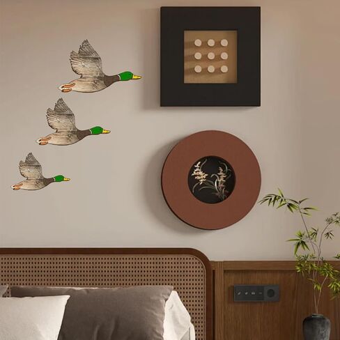 3Pcs Duck Hunting Wall Decor, Wooden Flying Ducks Decor Rustic Farmhouse Art Signs Natural Aesthetic for Bedroom Classroom Nursery Living Room Hanging Decorations in Saudi Arabia
