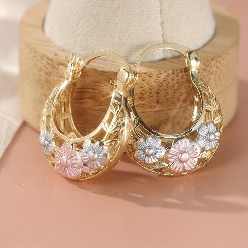 1 Pair of Elegant and Simple Flower Carved Golden Leaf Hoop Earrings, Elegant and Luxurious Women's Jewelry, Suitable for Daily Party and Gathering Accessories，Perfect Holiday Gift in Saudi Arabia