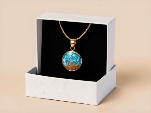مجوهرات رمل إسرائيلية أصلية - قلادة دائرية من الراتنج من مجموعة Genesis Jewelry Admati - مصنوعة يدويًا في القدس مع رمال الأرض المقدسة الأصلية المعتمدة من إسرائيل in Saudi Arabia