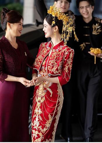 in OrientTown Bride Wedding Dress Xiuhe Traditional Chinese Toast Ceremony Tops + Skirt for Lady Party Attire A070 in Saudi Arabia