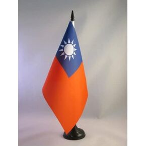 AZ FLAG Taiwan Table Flag 5'' x 8'' - Taiwanese Desk Flag 21 x 14 cm - Black Plastic Stick and Base