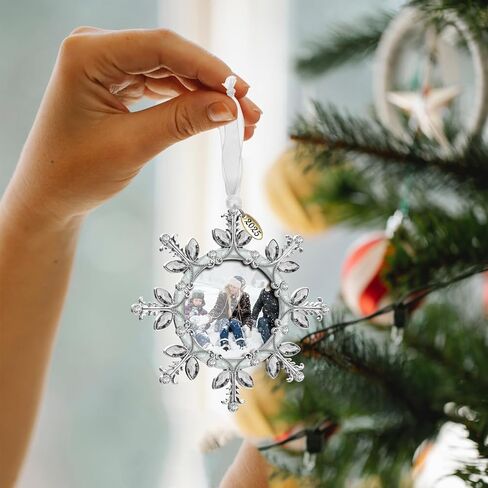 Mulumu 2025 Christmas Tree Ornament Snowflake Picture Frame Metal Hanging Pendant Holiday 2" Photo Frame Charm Decorative of Pets, Baby First Christmas, Family (White，2025) in Saudi Arabia