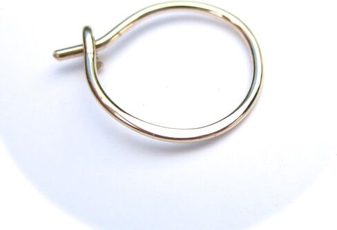 Single Gold Cartilage Hoop Earring in Saudi Arabia