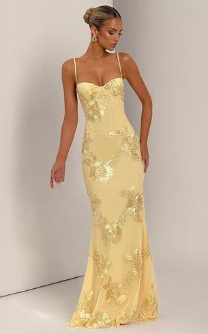 UZN 3D Floral Bridesmaid Dresses Long Sweetheart for Women Spaghetti Straps Formal Evening Party Gowns in Saudi Arabia