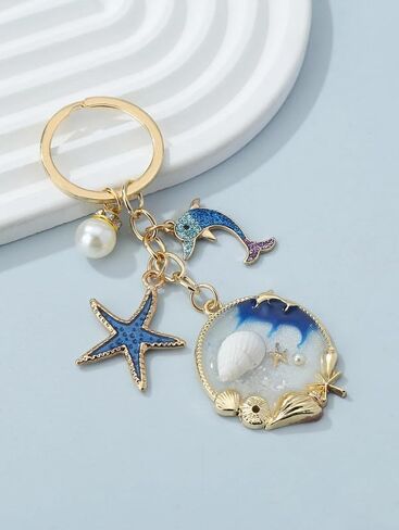 لطيف الكرتون معلقة المفاتيح السيارة العالمية Keyrings حقيبة الظهر Kawaii الزخرفية مفتاح سلسلة هدية للأصدقاء in Saudi Arabia