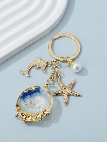 لطيف الكرتون معلقة المفاتيح السيارة العالمية Keyrings حقيبة الظهر Kawaii الزخرفية مفتاح سلسلة هدية للأصدقاء in Saudi Arabia