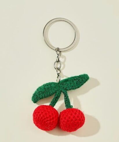 لطيف الكرتون معلقة المفاتيح السيارة العالمية Keyrings حقيبة الظهر Kawaii الزخرفية مفتاح سلسلة هدية للأصدقاء in Saudi Arabia