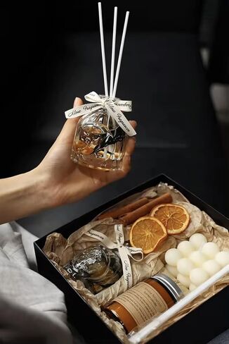 Candles Gift Set. Scented Candle and Aroma Reed Diffuser Set. Aromatherapy. Candles for Christmas, New Year, Housewarming, Birthday, Women and Men. Present for Mom, Dad. Lavender Candle (Lavender) in Saudi Arabia