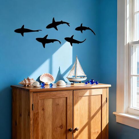 JEWLOVE Shark Decor - لوحة فنية جدارية معدنية مع 5 أسماك قرش للسباحة، لوحة فنية جدارية للأسماك للحمام وغرفة المعيشة، ديكور للأسماك الخارجية والداخلية لعيد الميلاد وعيد الشكر in Kuwait