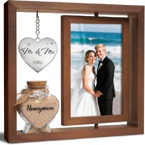 هدايا الزفاف للأزواج - إطار صورة مزدوج الجوانب يدور بزاوية 360 درجة مع برطمان تذكار رملي لشهر العسل، يحمل صورتين مقاس 4×6، مثالي لحفلات الزفاف وخطوبة السيد والسيدة ومجموعة هدايا المتزوجين حديثًا (دع المغامرة تبدأ باللون الأبيض) in Kuwait