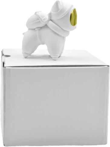 ZMLOOK Mini Space Cat Statue White 2.26X1.28X2.31 feet Astronaut Cat Statue Suitable for Desk, Living Room, Bedroom Decoration, Gift for Space cat Lovers in Saudi Arabia