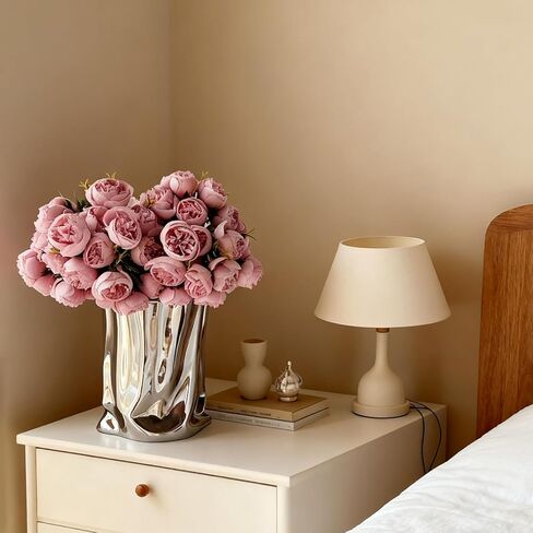 مزهرية سيراميك من الكروم السائل - مزهرية فضية مزخرفة بطول 5.32 بوصة وارتفاع 7.10 بوصة، مزهرية معدنية على شكل كيس ورقي واسع الفم حديث لديكور المنزل مثل الطاولة والرف وتزيين غرفة المعيشة in Kuwait