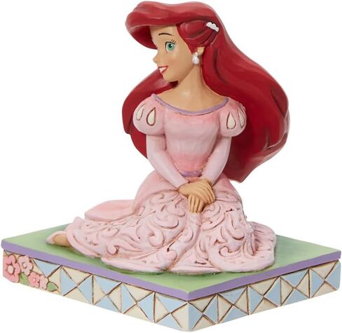 Enesco Disney Traditions من جيم شور ذا ليتل ميرميد أرييل يجلس على شكل شخصية، 3.5 سم، متعدد الألوان in Saudi Arabia