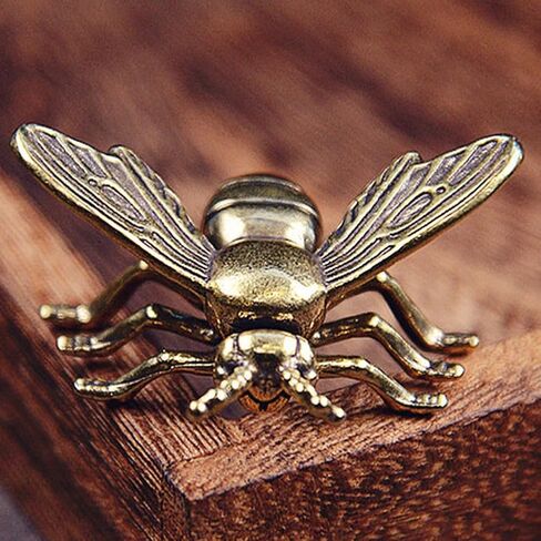 IUYYPU Set of 3 Handcrafted Vintage Brass Bee Figurines – Exquisite Gold Decor for Home & Office, Thoughtful Gift & Timeless Collectible – Ideal for Nature Lovers & Craft Projects in Saudi Arabia