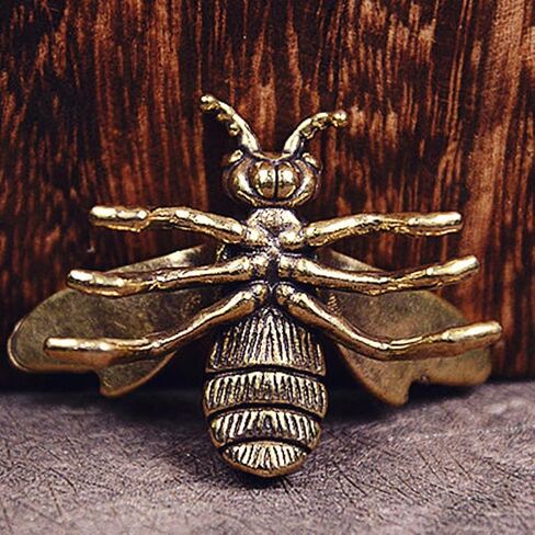 IUYYPU Set of 3 Handcrafted Vintage Brass Bee Figurines – Exquisite Gold Decor for Home & Office, Thoughtful Gift & Timeless Collectible – Ideal for Nature Lovers & Craft Projects in Saudi Arabia