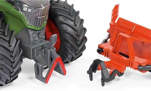 Siku 3287، Fendt 1050 Vario Tractor، 1:32، معدن/بلاستيك، أخضر، كابينة سائق قابلة للإزالة، وصلات أمامية وخلفية in Kuwait