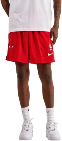 Nike Men's Chicago Bulls Shorts in Kuwait