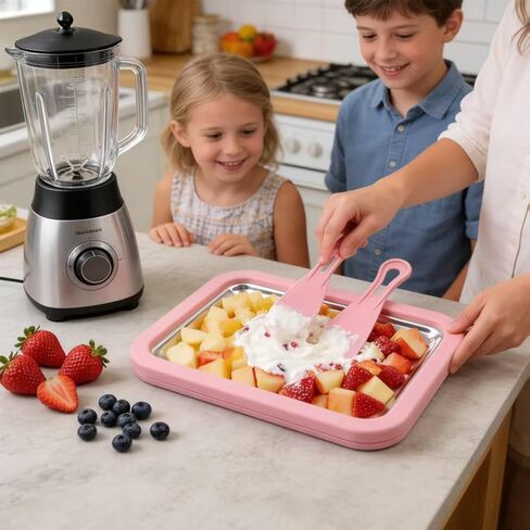 صانعة الآيس كريم الملفوفة - مجموعة صانعة الآيس كريم الملفوفة في المنزل، يمكنك بسهولة صنع لفائف الآيس كريم الخاصة بك والعصائر والزبادي المجمد وأشربة الفاكهة والجيلاتو في المنزل، مع ملعقتين. (لون القرنفل) in Kuwait