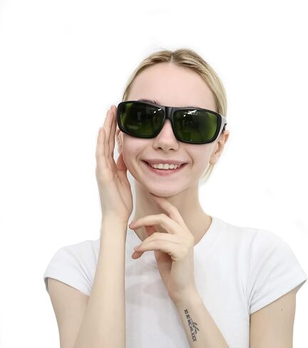 نظارات أمان الليزر LaserPair 808/980/1064nm - نظارات حماية ليزر ديود للأغراض الطبية وإزالة الشعر، تلبي معايير CE EN207 - خفيفة الوزن للجنسين (الطراز: YHP-2) in Kuwait