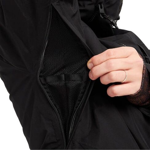 Burton Women's Gore-tex Snowboard Jacket in Saudi Arabia