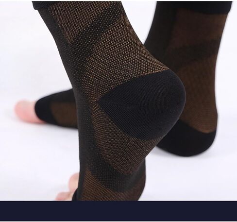 Sports Compression Socks (Pair) - Cube Pattern - Ankle Support for Running, Gym in Saudi Arabia