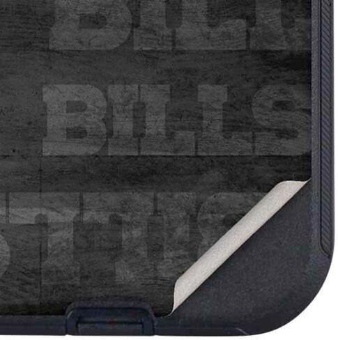 غلاف هاتف Skinit متوافق مع OtterBox Defender iPhone 13 - تصميم أسود وأبيض مرخص رسميًا من NFL Buffalo Bills in Kuwait