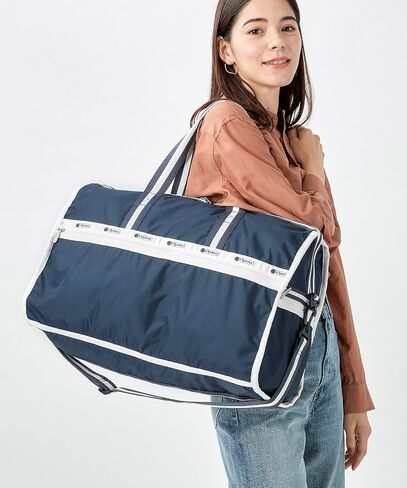 حقيبة عطلة نهاية الأسبوع الكبيرة من LeSportsac in Kuwait