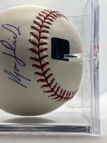 رايان لودويك موقعة البيسبول (رينجرز) Toppss Reserve - السفن في مكعب البيسبول MLB COA in Saudi Arabia