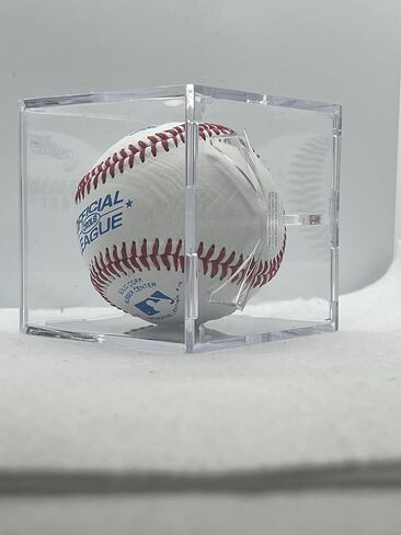 Rick Sutcliffe Autographed Baseball (Cubs) - Ships in Baseball Cube No COA in Saudi Arabia