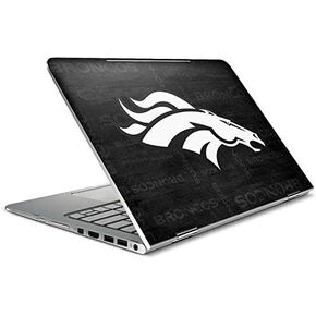 غلاف كمبيوتر محمول من Skinit متوافق مع جهاز Spectre x360 مقاس 15.6 بوصة (2 في 1) - تصميم باللونين الأبيض والأسود مرخص رسميًا من الدوري الوطني لكرة القدم الأمريكية (NFL Denver Broncos) in Kuwait