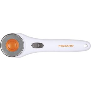 Fiskars Loop Rotary Cutter ، Explore Collection Ultra Lilac ، شفرة فولاذية دقيقة للنسيج ، in Kuwait