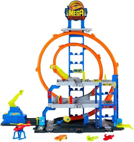 Hot Wheels Toy Car Track مع سيارة وطائرة هليكوبتر للسيارات والطائرات ، وحلقتين ، وتخزين ل 37 1:64 مركبات المقياس ، ومحولات SPEED Snap ، و Mega Loop Garage in Kuwait