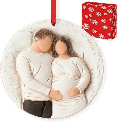 3D Baby's Christmas Ornament 2025 لعائلة 3 - الوالدين الجدد هدايا زخرفة الطفل 2025 لشجرة عيد الميلاد - نحت الراتنج ثلاثي الأبعاد للمرة الأولى أبي أمي هدايا in Kuwait