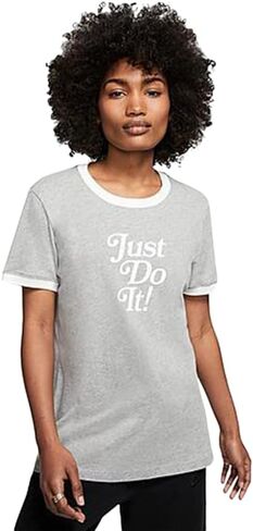 Nike Sportswear Essential Boyfriend T Womens القمصان النشطة والحجم XXL ، اللون: الأزرق الأزرق الفاتح in Kuwait