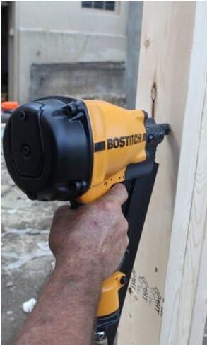 BOSTITCH LPF28WW 28 درجة سلك لحام تأطير المسامير in Kuwait