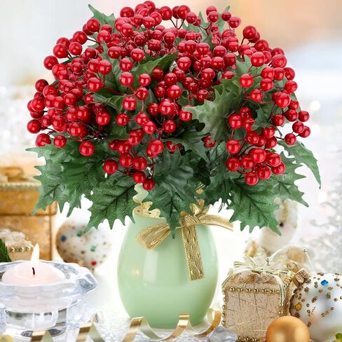 4 حزم من زهور عيد الميلاد الاصطناعية مع سيقان التوت الأحمر، وفروع إكليل الصنوبر نورفولك المزيفة لديكور الشتاء، وأعواد شجرة إكليل عيد الميلاد الصناعية والحرف اليدوية in Kuwait