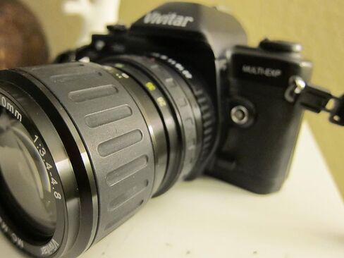 كاميرا Vivitar V3800N مقاس 35 مم SLR مع عدسة 28-70 مم in Saudi Arabia