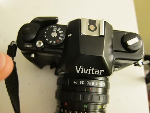 كاميرا Vivitar V3800N مقاس 35 مم SLR مع عدسة 28-70 مم in Saudi Arabia