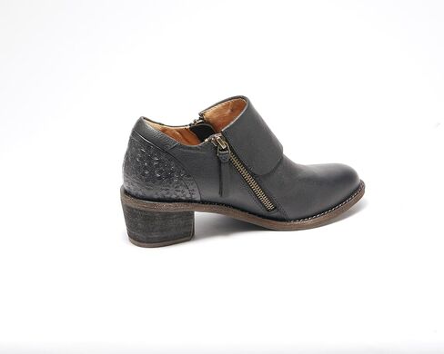 Hälsa Footwear حذاء ميشيل للكاحل للنساء in Saudi Arabia