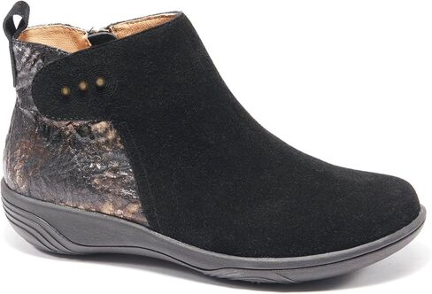 Hälsa Footwear WOMEN'S ALTHEA SUEDE ANKLE BOOTIE in Saudi Arabia