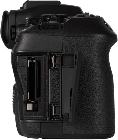 كاميرا Canon EOS R6 Mark III مع عدسة 24-105 مم f/4-7.1 RF | جودة صورة بإطار كامل بدقة 32.5 ميجابكسل، والتقاط RAW بدقة 7K، ودقة 4K بدقة 120 بكسل، وAF II المتقدم (7084C018) + بطاقة سعة 64 جيجابايت + طقم مرشح + المزيد (متجدد) in Kuwait
