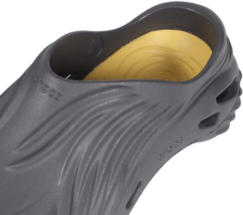 Crocs Unisex-Adult Echo Wave Clogs in Kuwait