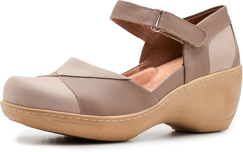 SoftWalk Women's Miri Clog in Saudi Arabia