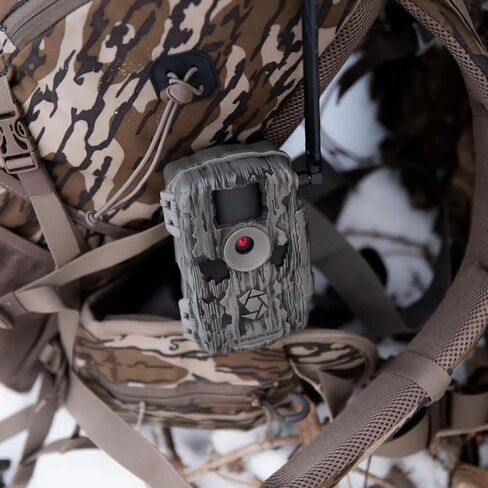 Stealth Cam Fusion MAX Dual Sim 36MP Photo & 1080P HD Video، 0.35 ثانية سرعة التشغيل، كاميرا الصيد الخلوية التي يتم التحكم فيها عن طريق التطبيق، AT&T & Verizon + لوحة شمسية in Kuwait