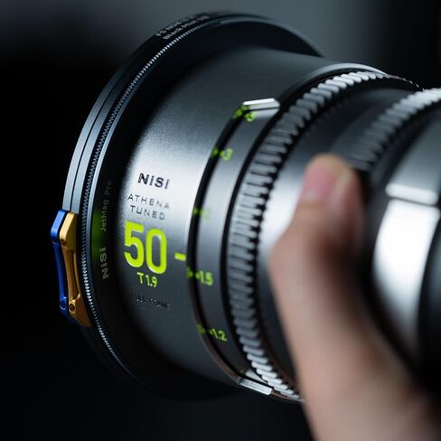 NiSi - JetMag Pro 82MAG True Color CPL Filter, Magnetic Circular Polarizing Lens Filter - Nano Coated Optical Glass, Ultra-Slim Aluminum Frame, Anti-Glare, Color-Accurate - Lens Adapter Ring Required in Saudi Arabia