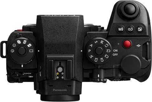 كاميرا باناسونيك LUMIX S1RII رقمية كاملة الإطار بدون مرآة، طراز هجين يتميز بمستشعر كامل الإطار بدقة 44.3 ميجابكسل وأول تسجيل فيديو بكاميرا رقمية 8K من LUMIX - DC-S1RM2BODY9 in Saudi Arabia